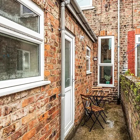 The Map House - 2 Bed Cottage Close To Racecourse