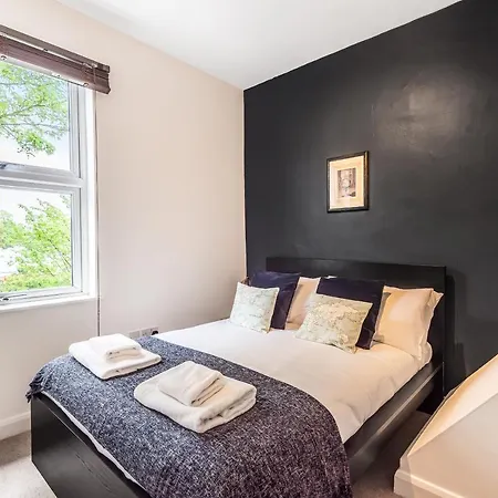 The Map House - 2 Bed Cottage Close To Racecourse Holiday home York